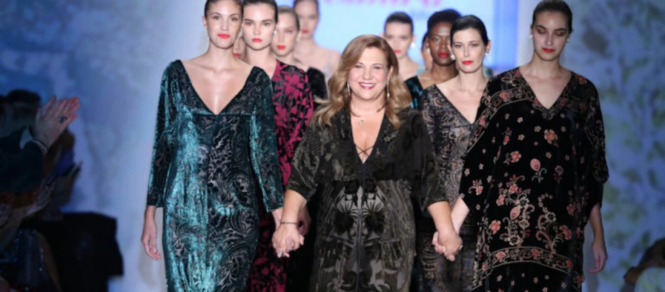 Δέσποινα Μοιραράκη: Έγινε και σχεδιάστρια μόδας - Φορέματα και κιμονό στην εβδομάδα μόδας(φωτο)